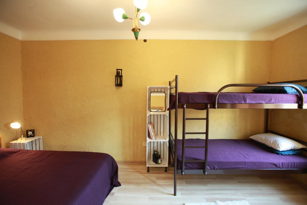 Apartment On Zaliznychna Lviv Rom bilde