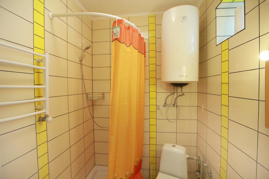 Apartment On Zaliznychna Lviv Eksteriør bilde