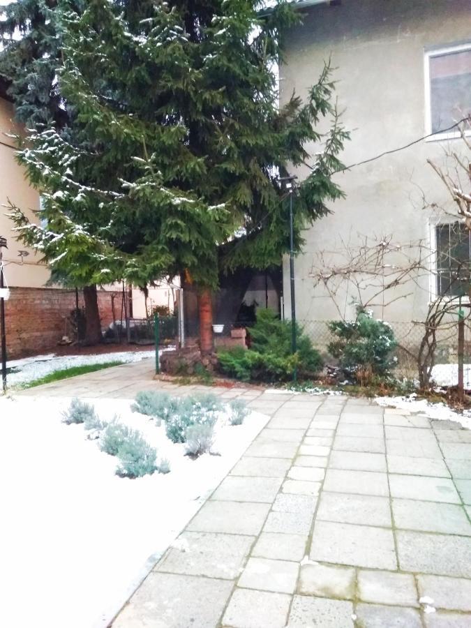 Apartment On Zaliznychna Lviv Eksteriør bilde